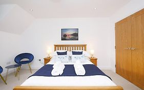 Pinewood Cottage Apartment & B&B Inverness